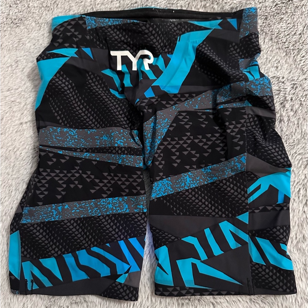 TYR AVICTOR PRELUDE Male Tech Suit, size 22, black/blue